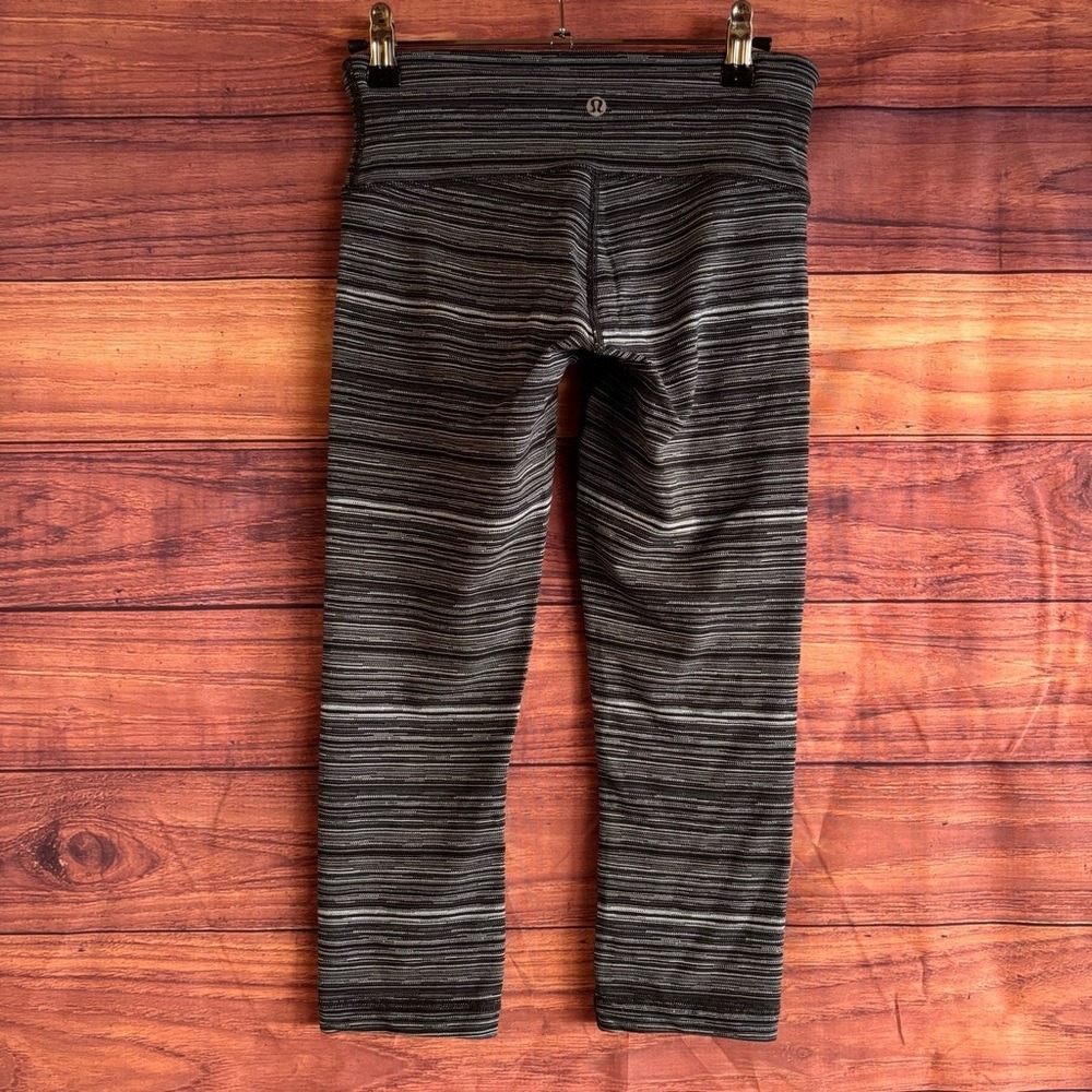 Lululemon Wunder Under Crop High Rise Leggings Space Dye Black Grey White Size 4 - Picture 2 of 5